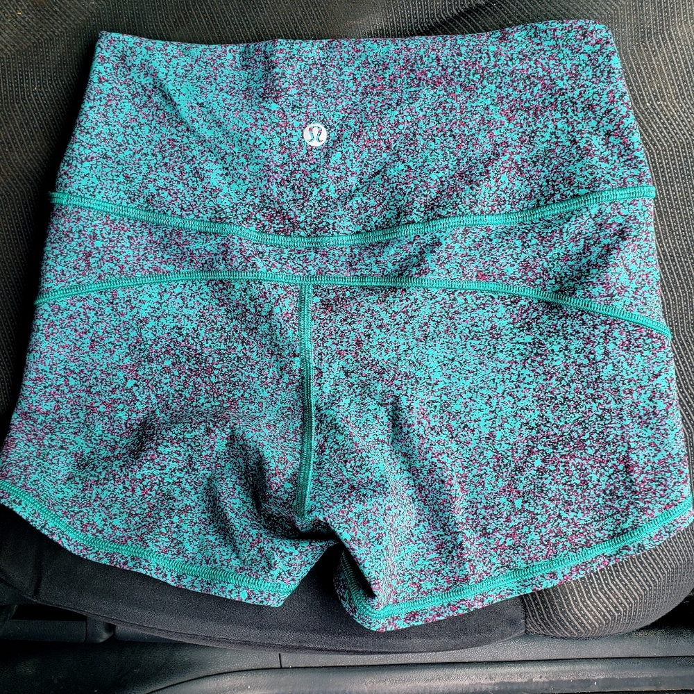 Lululemon In Movement Short
Everlux 2.5"